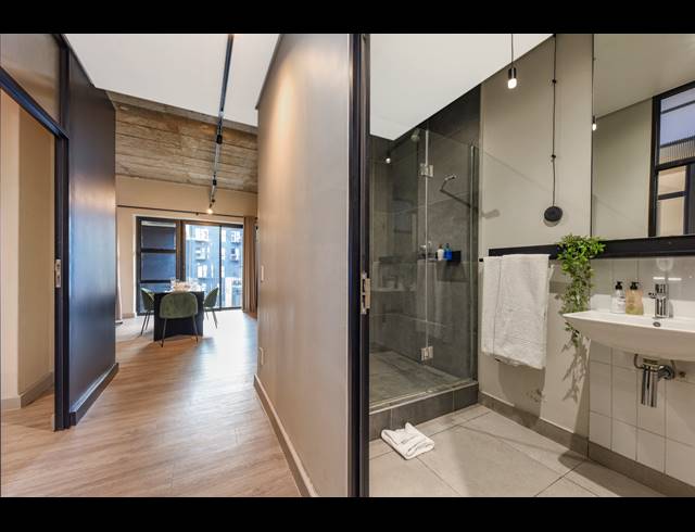 1 BEDROOM APARTMENT FOR SALE IN SANDOWN